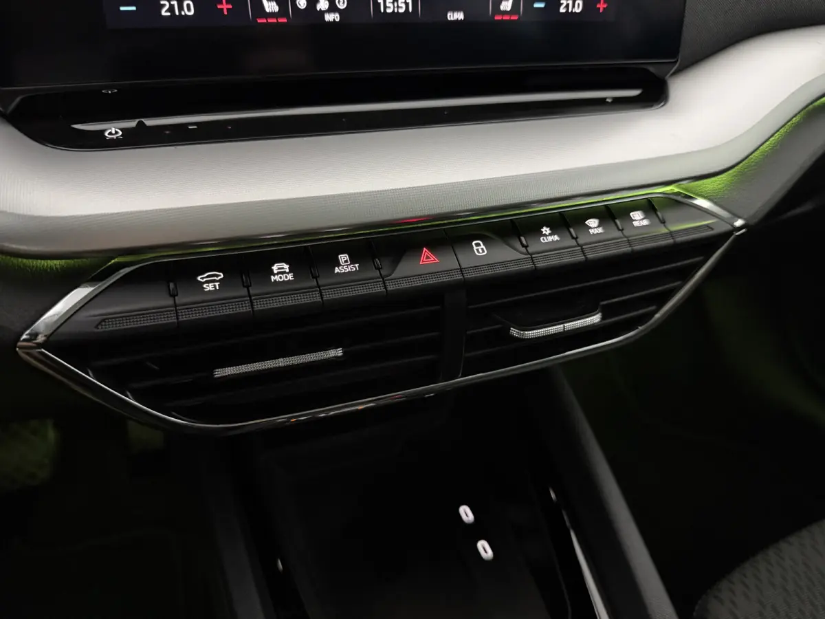 1.0 TSI e-TEC MHEV DSG | Virtual | Camera | Carplay | Sfeer | Trekhaak | Cruise | Navi | Keyless | NAP