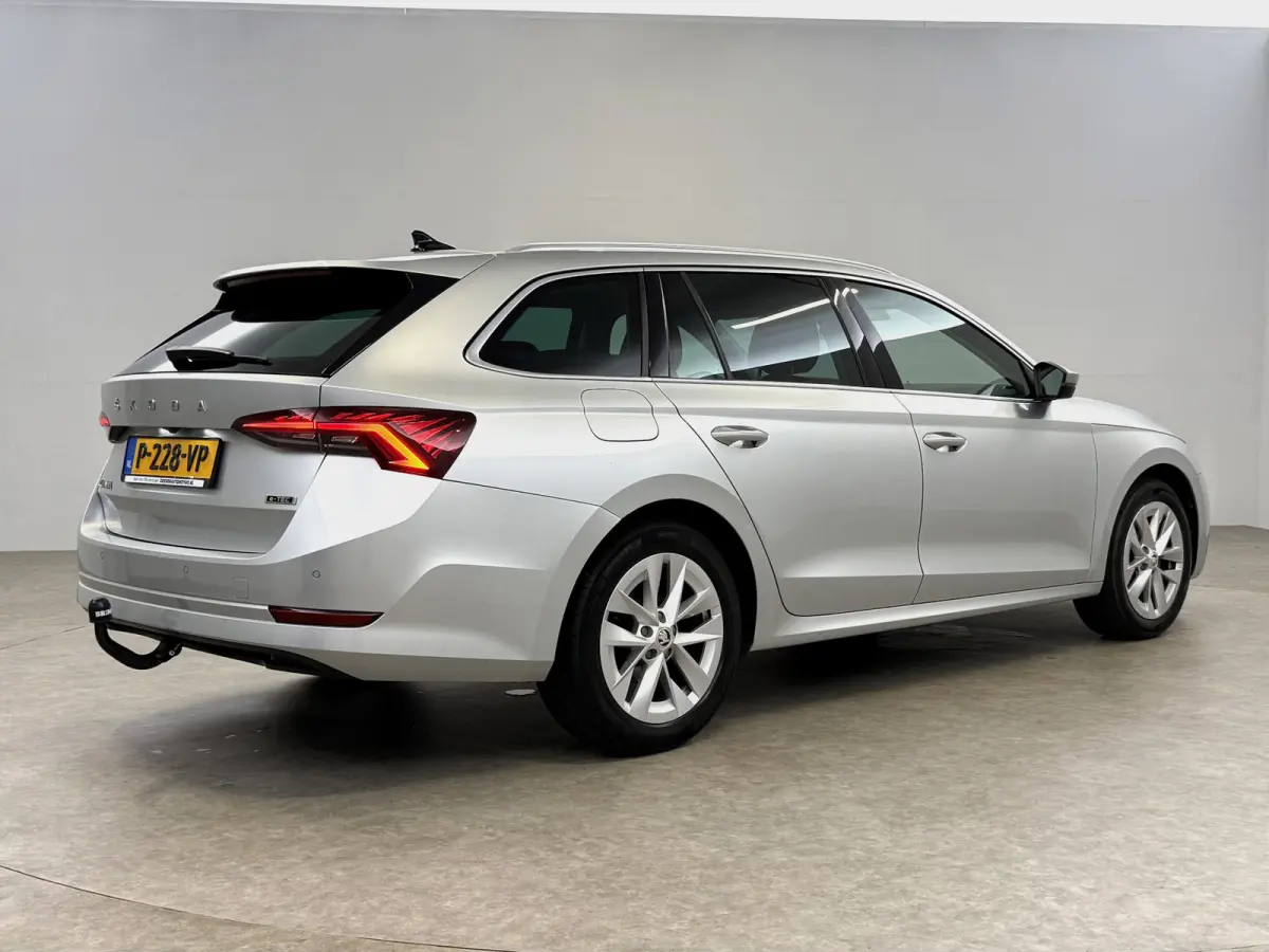 1.0 TSI e-TEC MHEV DSG | Virtual | Camera | Carplay | Sfeer | Trekhaak | Cruise | Navi | Keyless | NAP