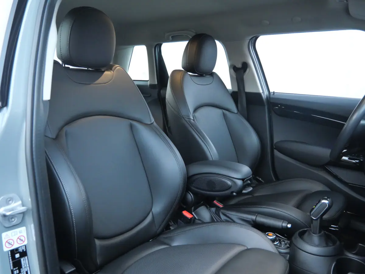 2.0 Cooper S Chili 192 Pk Automaat Navi / DAB / Apple Carplay / Camera / Leer