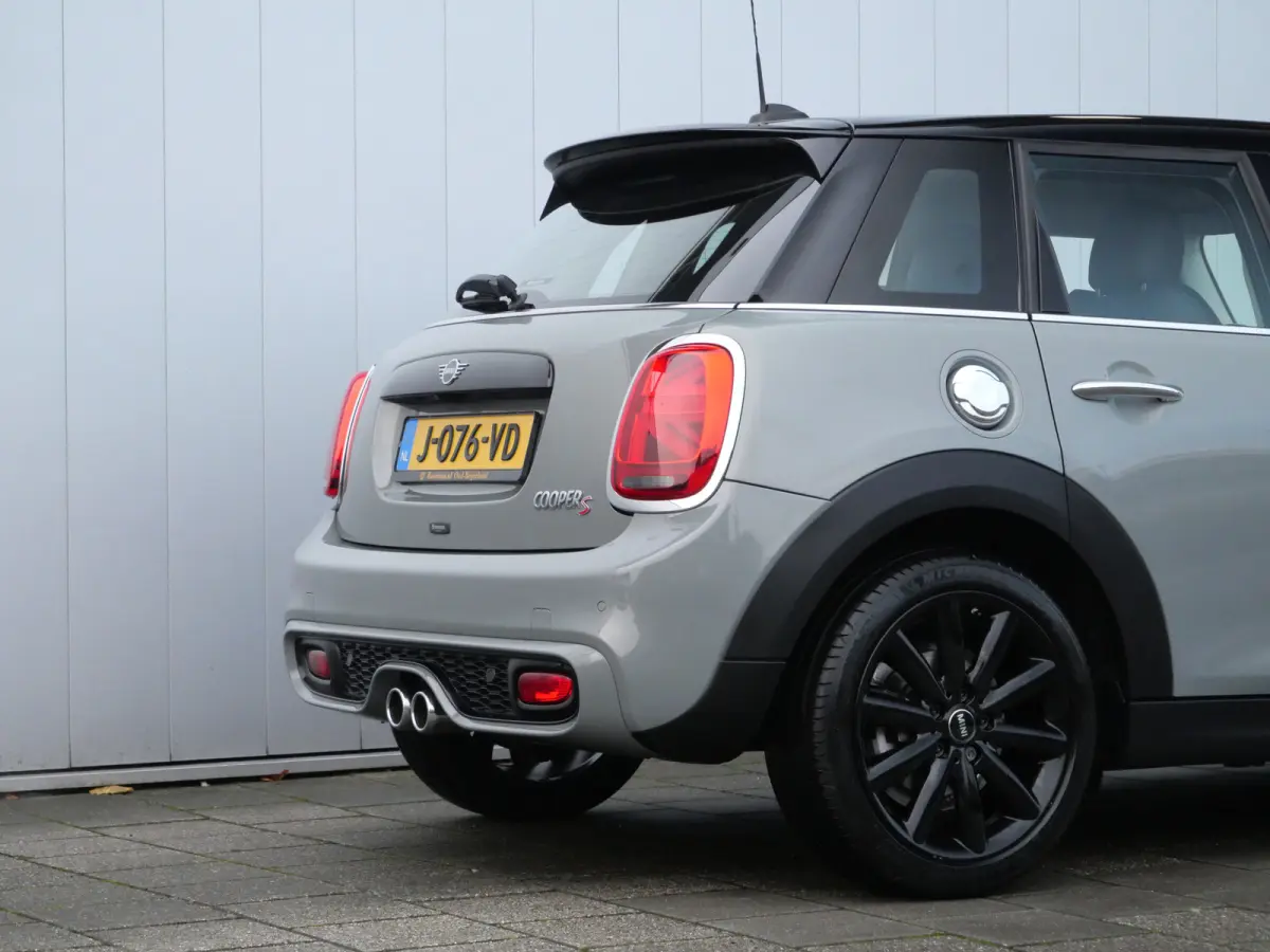 2.0 Cooper S Chili 192 Pk Automaat Navi / DAB / Apple Carplay / Camera / Leer