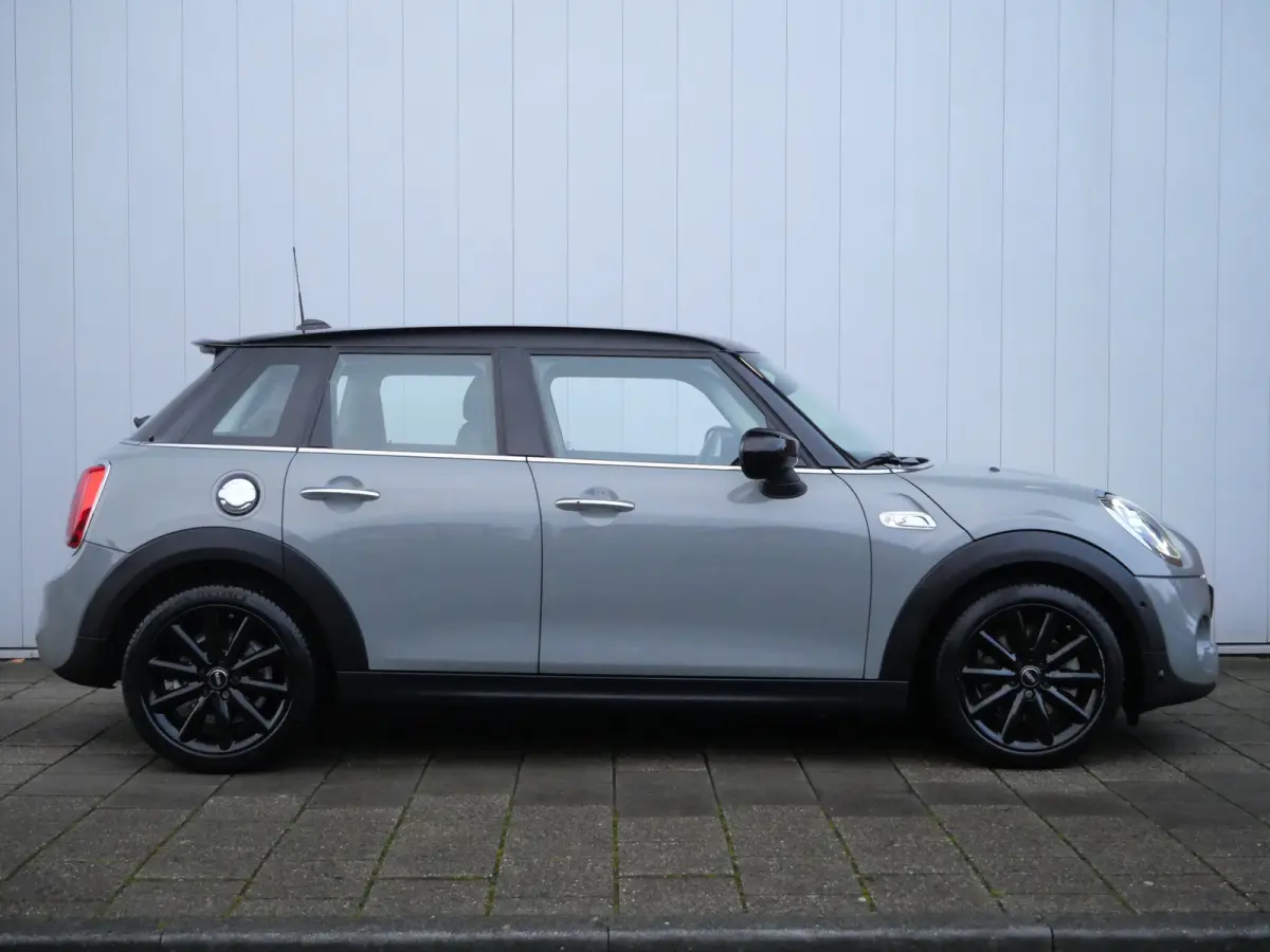 2.0 Cooper S Chili 192 Pk Automaat Navi / DAB / Apple Carplay / Camera / Leer