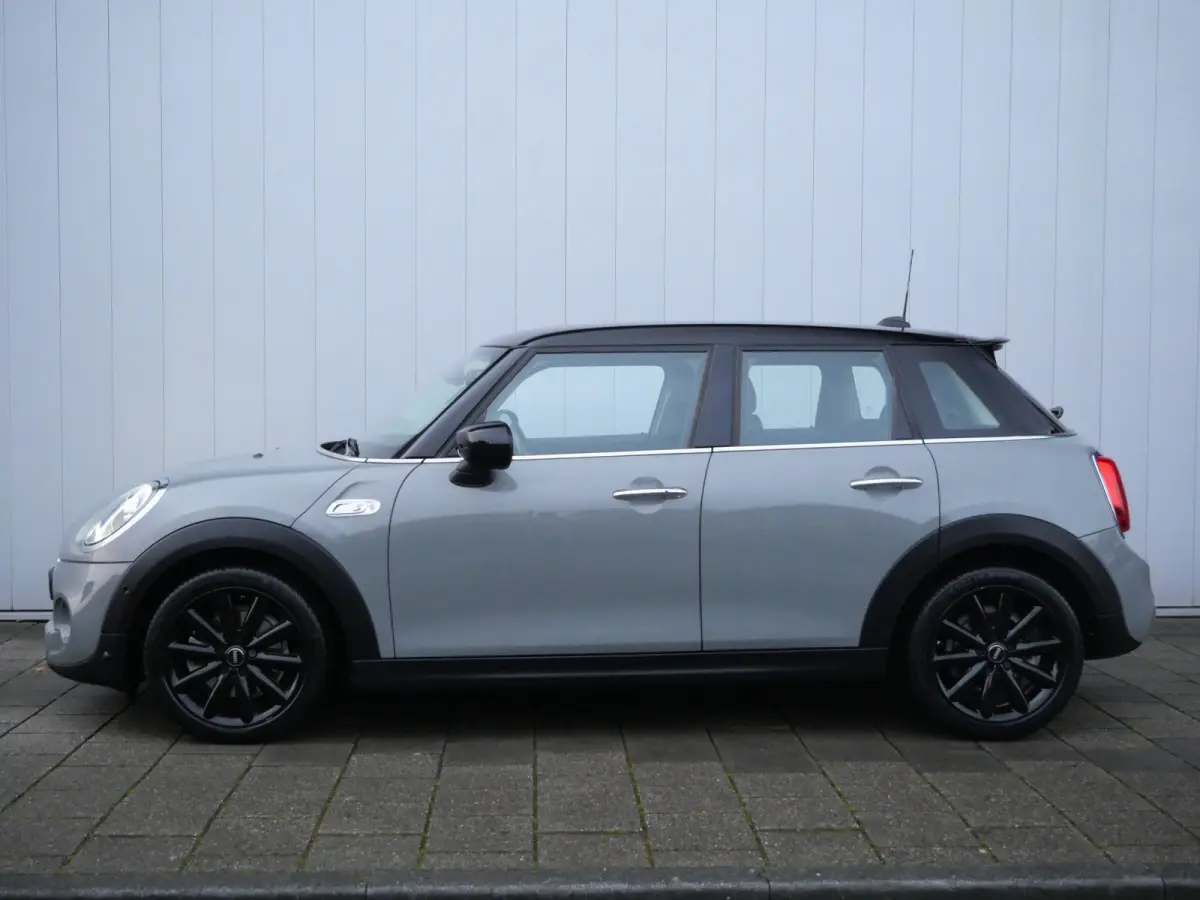 2.0 Cooper S Chili 192 Pk Automaat Navi / DAB / Apple Carplay / Camera / Leer