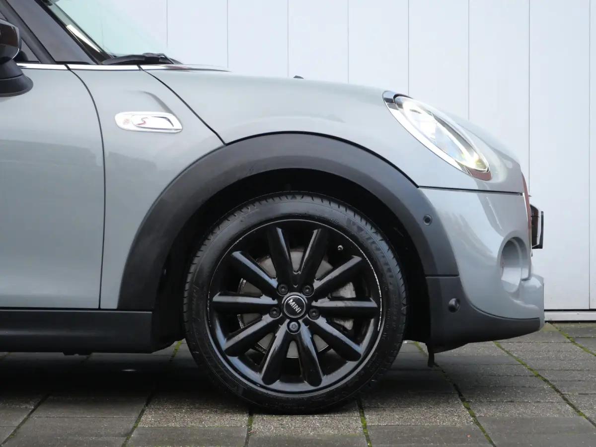 2.0 Cooper S Chili 192 Pk Automaat Navi / DAB / Apple Carplay / Camera / Leer