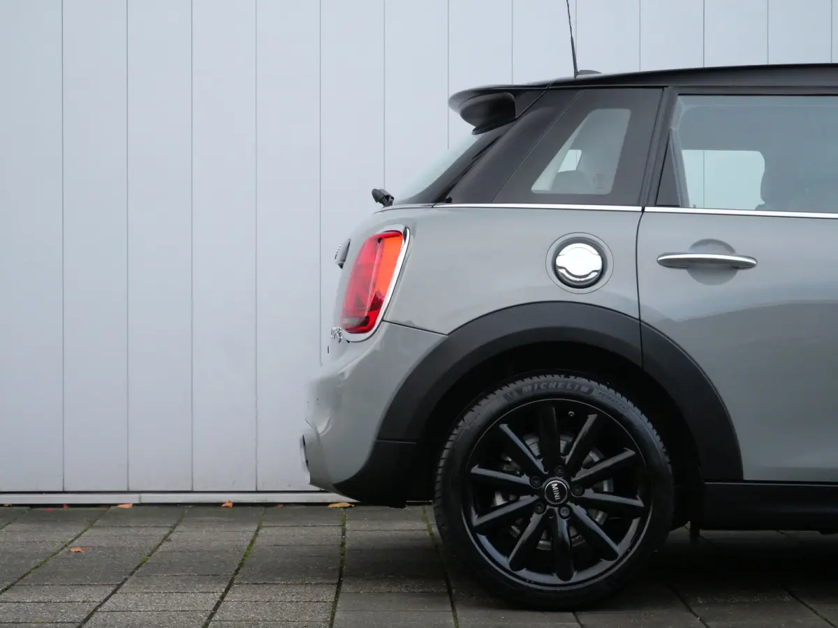 2.0 Cooper S Chili 192 Pk Automaat Navi / DAB / Apple Carplay / Camera / Leer
