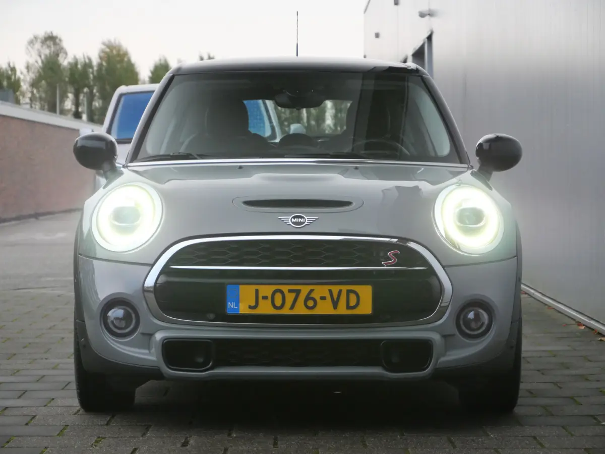 2.0 Cooper S Chili 192 Pk Automaat Navi / DAB / Apple Carplay / Camera / Leer