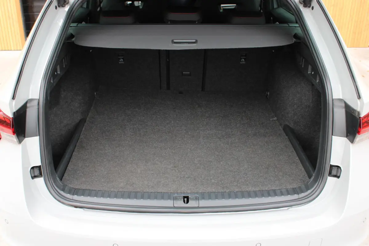 1.4 TSI RS iV PHEV Business