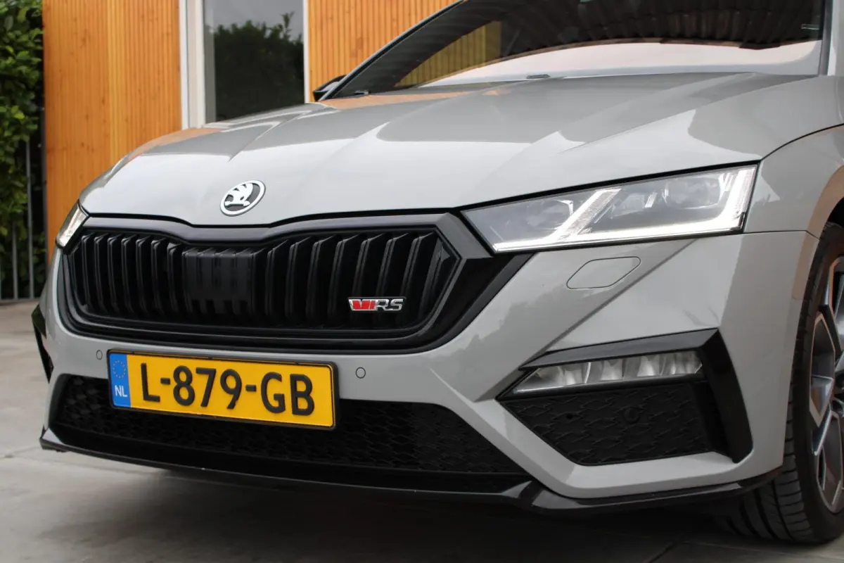 1.4 TSI RS iV PHEV Business