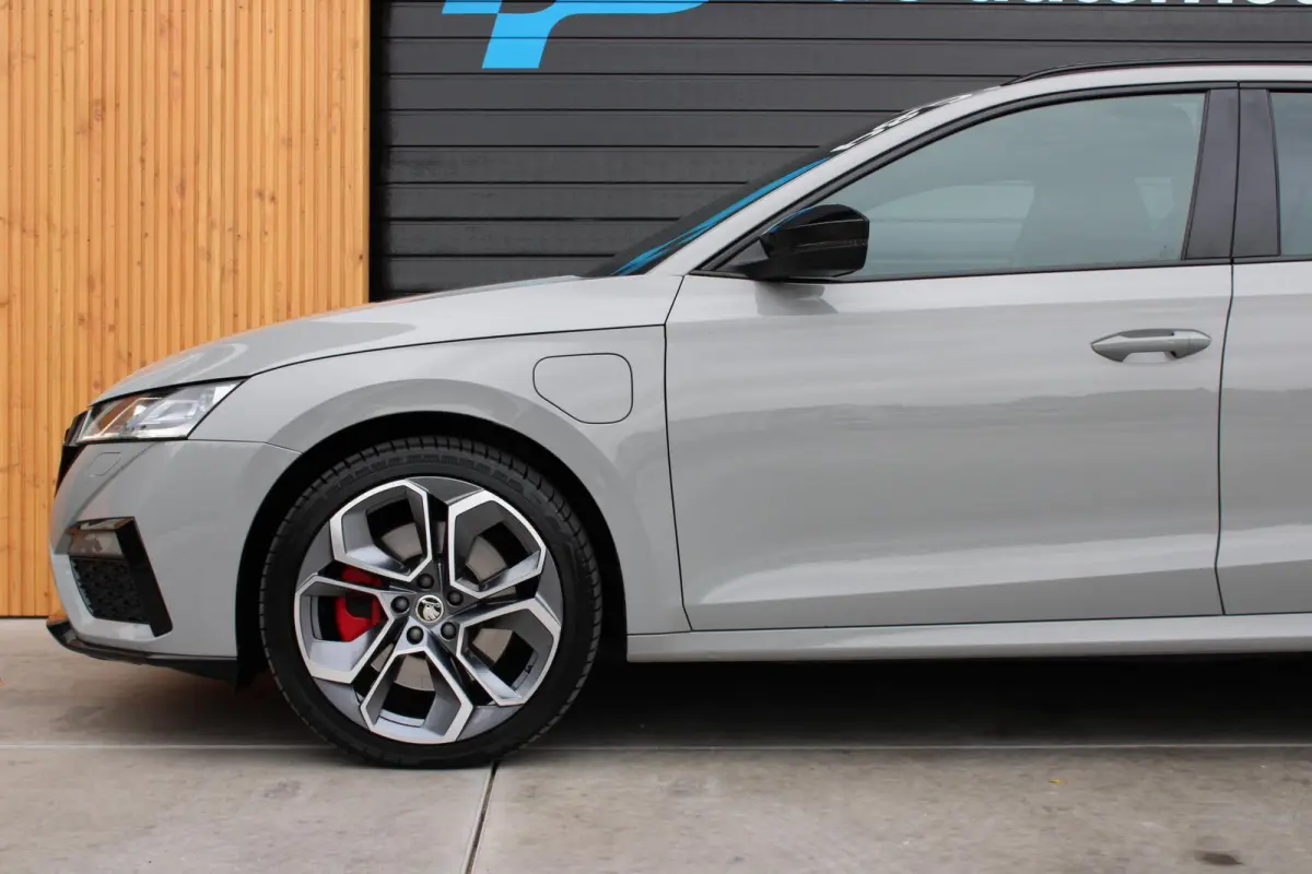 1.4 TSI RS iV PHEV Business
