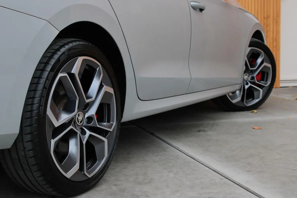 1.4 TSI RS iV PHEV Business