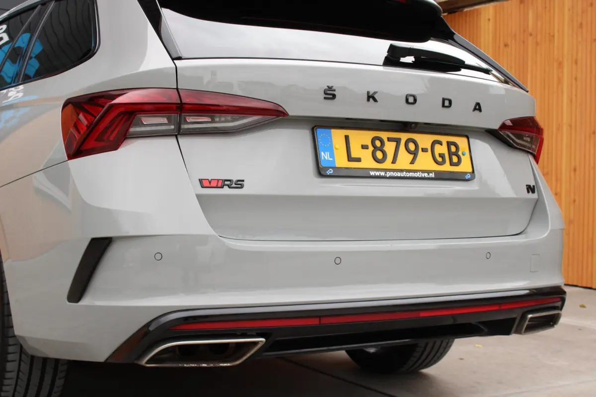 1.4 TSI RS iV PHEV Business