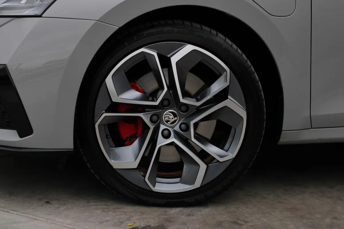 1.4 TSI RS iV PHEV Business