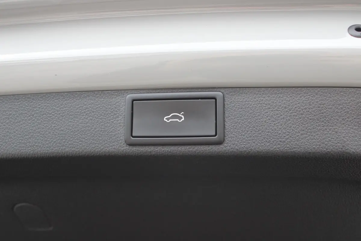 1.4 TSI RS iV PHEV Business