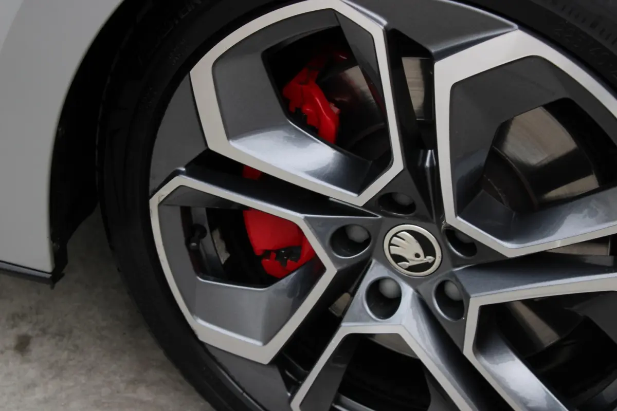 1.4 TSI RS iV PHEV Business
