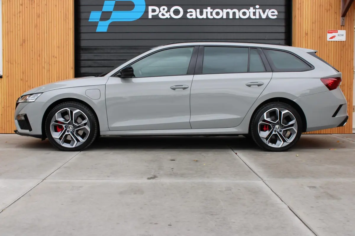 1.4 TSI RS iV PHEV Business