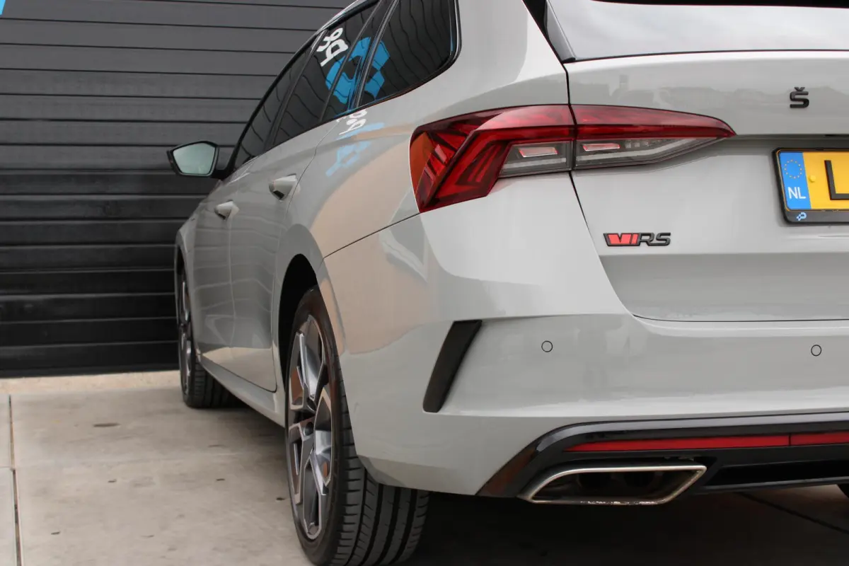 1.4 TSI RS iV PHEV Business