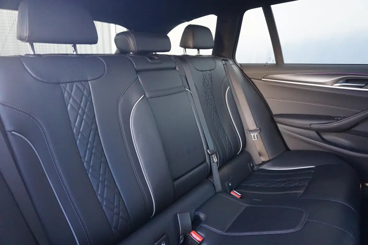520i High Executive Edition M Sport / Trekhaak / Comfort Acces / Hifi / CoPilot / Driving Assistant Professional