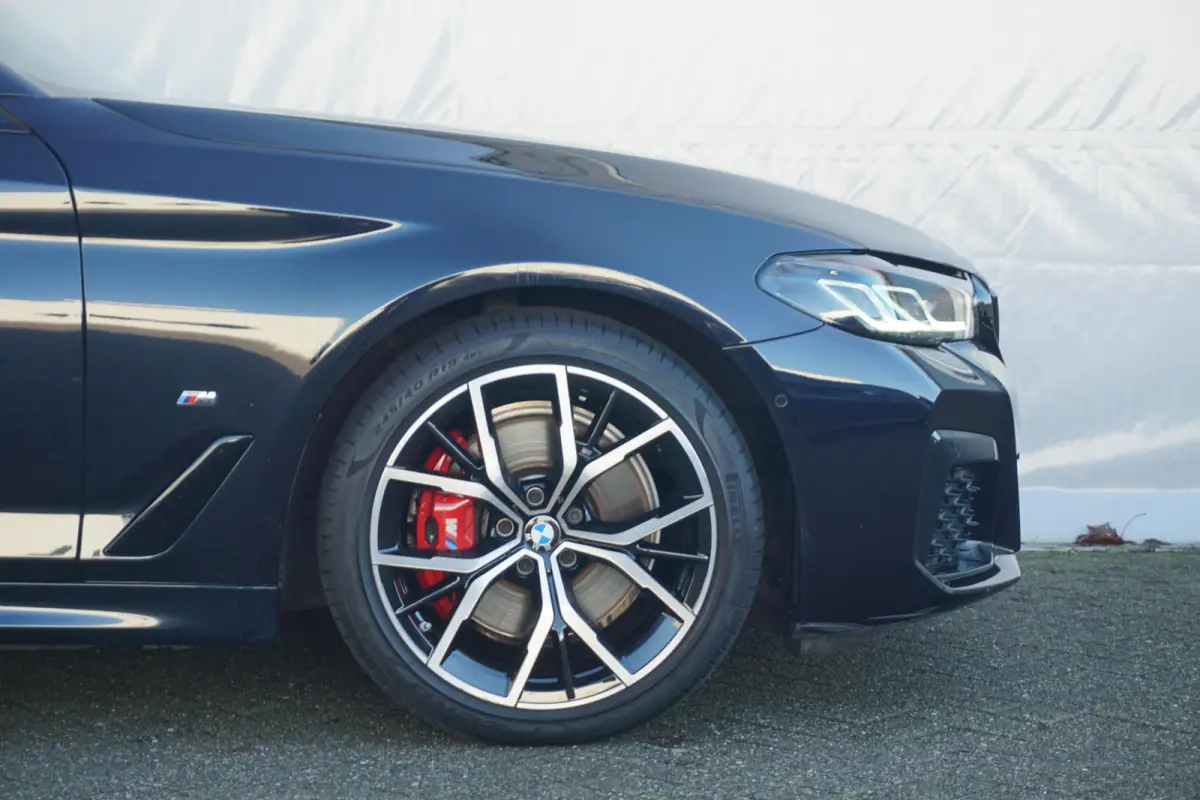 520i High Executive Edition M Sport / Trekhaak / Comfort Acces / Hifi / CoPilot / Driving Assistant Professional