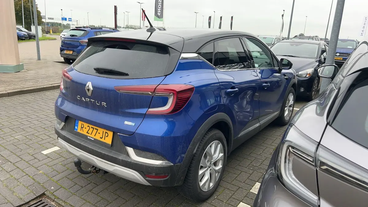 E-TECH plug-in hybrid 160 Intens | trekhaak | navigatie | achteruitrijcamera |