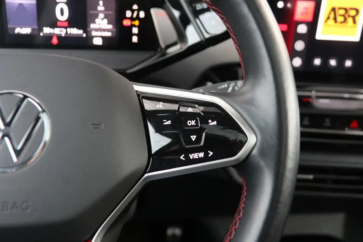 GTX 300pk 4Motion 77 kWh | SoH 91% | Panoramadak | Navigatie | Warmtepomp | Achteruitrijcamera | Stoelverwarming
