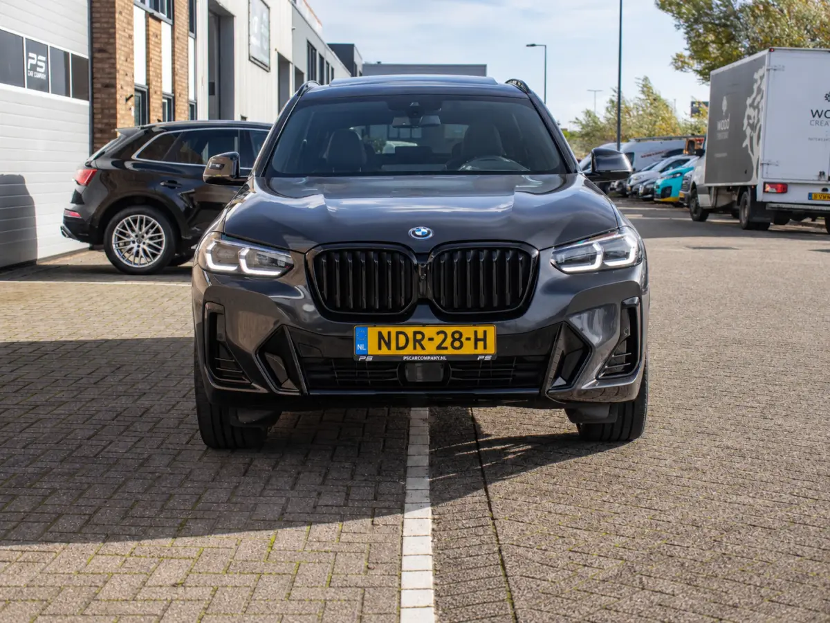 xDrive30e LCI M-Sport, VOL!, SOH 93%, Laser, Pano,H&K