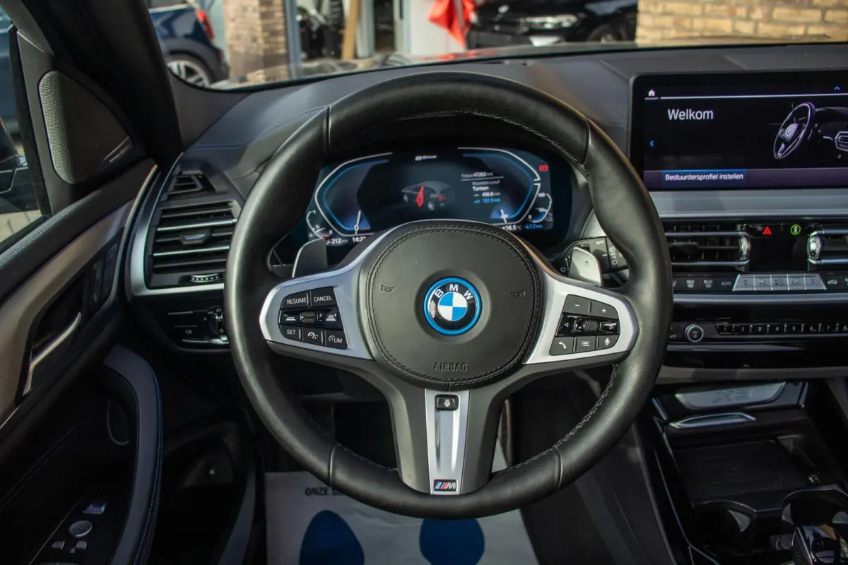 xDrive30e LCI M-Sport, VOL!, SOH 93%, Laser, Pano,H&K