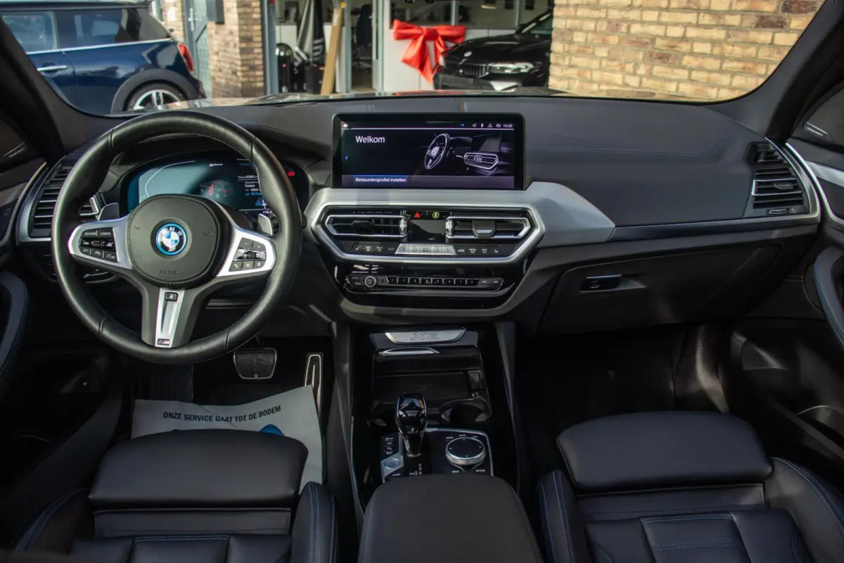 xDrive30e LCI M-Sport, VOL!, SOH 93%, Laser, Pano,H&K