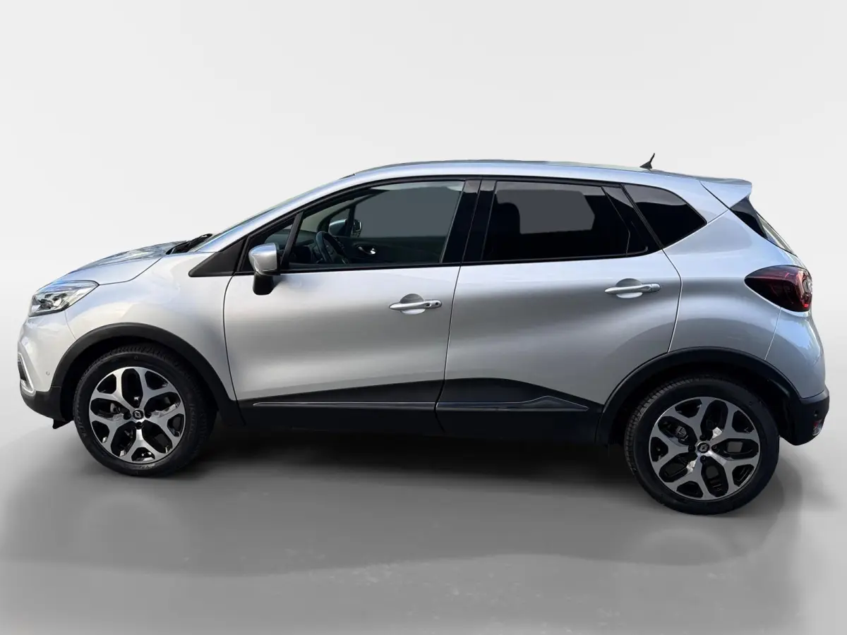 1.3 TCe Intens | Winterset + Zomerset | Trekhaak | Automaat | Camera | Keyless | LED | Dodehoek | Bluetooth | Navi | Lichtmetalen Velgen | 1 Jaar Bovag Garantie |
