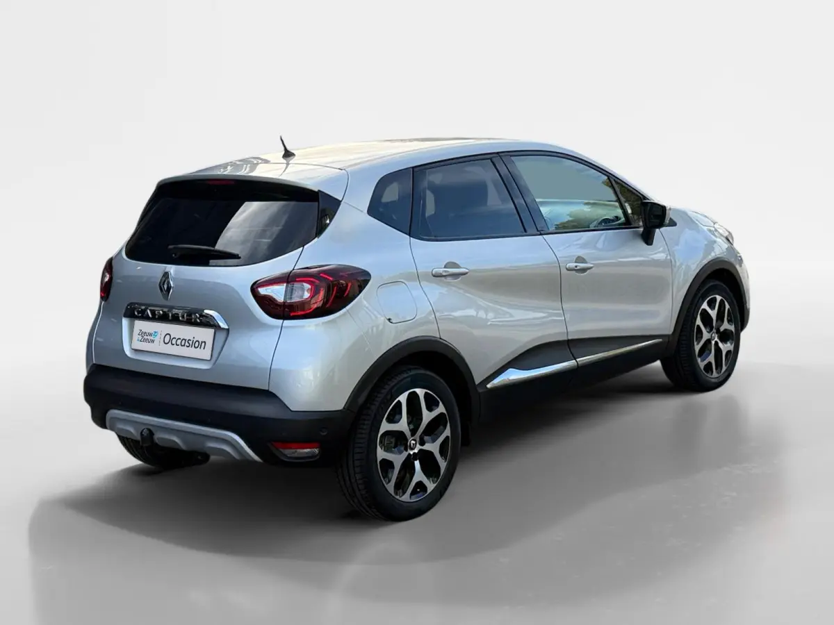 1.3 TCe Intens | Winterset + Zomerset | Trekhaak | Automaat | Camera | Keyless | LED | Dodehoek | Bluetooth | Navi | Lichtmetalen Velgen | 1 Jaar Bovag Garantie |