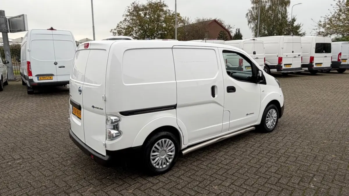 E-nv200 ZERO EMISSIE 40KWH 80KW 120PK SOH 85% AIRCO/CAMERA/ ORIGINEEL AUDIO/ 100% DEALERONDERHOUDEN
