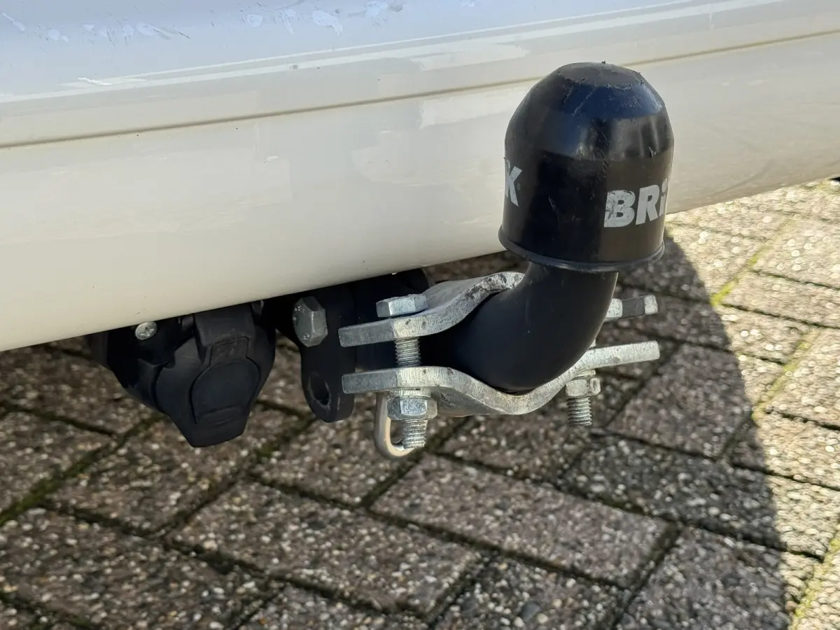 2.0 TDI L2H1 30 DC Highline Navi Airco Cruise Control Trekhaak Carplay All-Season Lat om Lat betimmert