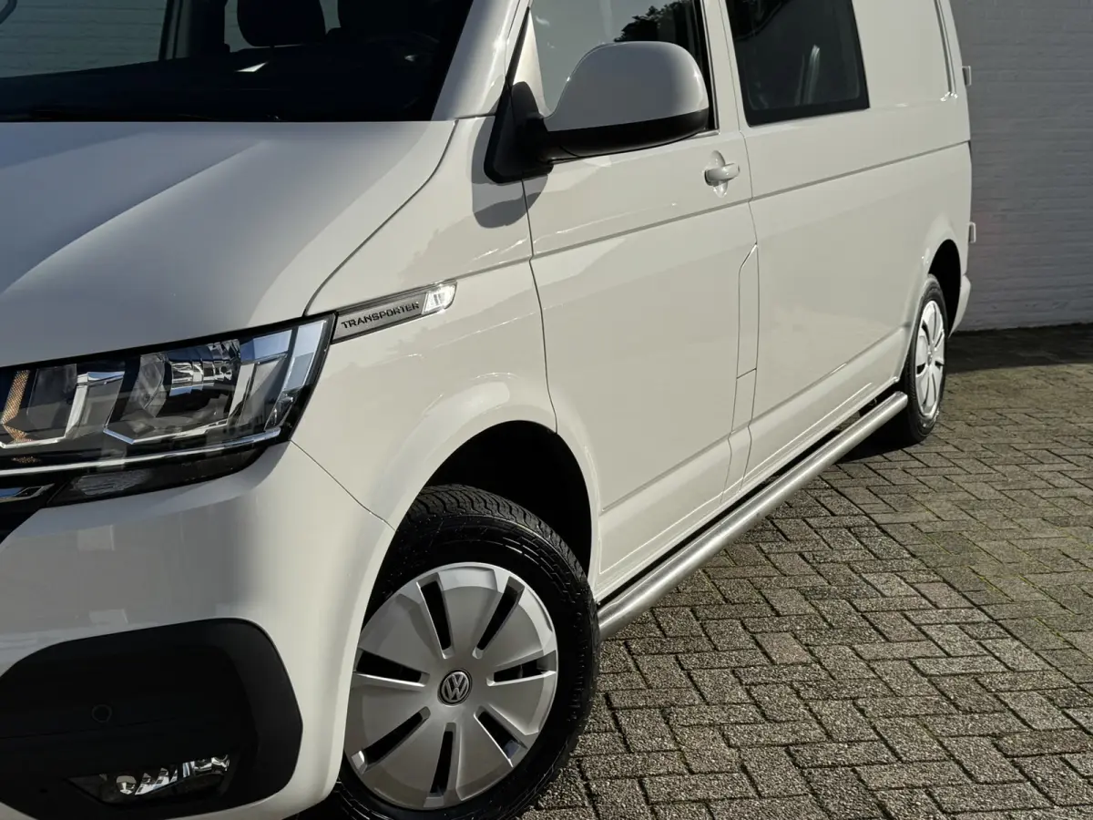 2.0 TDI L2H1 30 DC Highline Navi Airco Cruise Control Trekhaak Carplay All-Season Lat om Lat betimmert