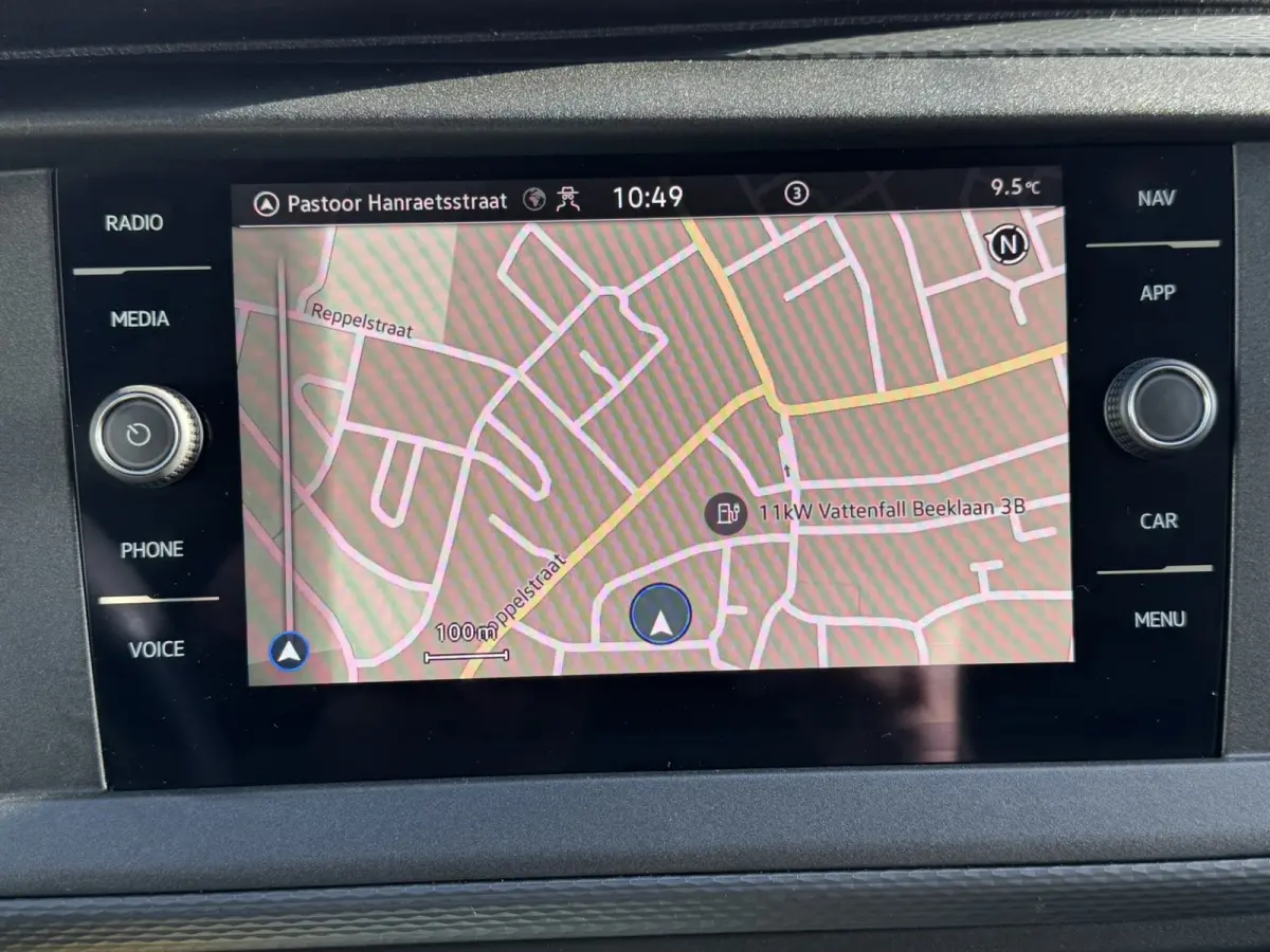 2.0 TDI L2H1 30 DC Highline Navi Airco Cruise Control Trekhaak Carplay All-Season Lat om Lat betimmert