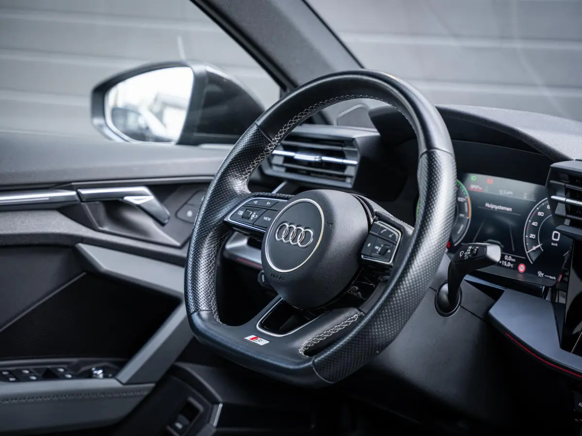 45 TFSI e S edition Competition 3x S-Line - Matrix l B&O l ACC l Carplay