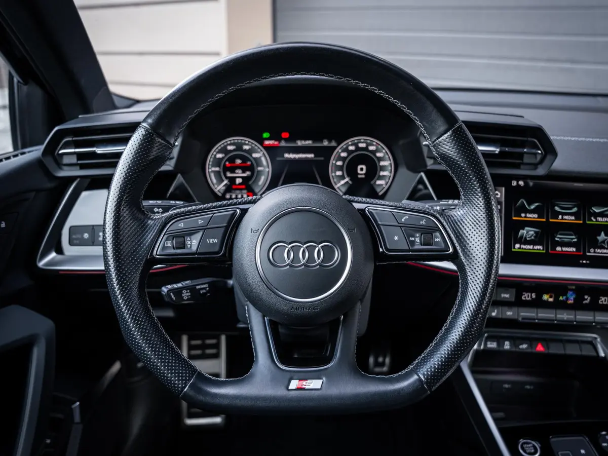 45 TFSI e S edition Competition 3x S-Line - Matrix l B&O l ACC l Carplay
