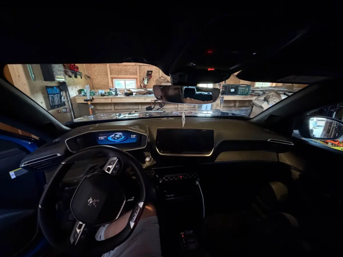 EV GT 50 kWh Panorama Dak | Camera | Parkeersensoren Rondom | Leder/Stof | Digitaal Dashboard | Digitaal Dasbhoard | 17" Lichtmetaal | Achteruitrijcamera | Afwijkende dakkleur | Airco (autom