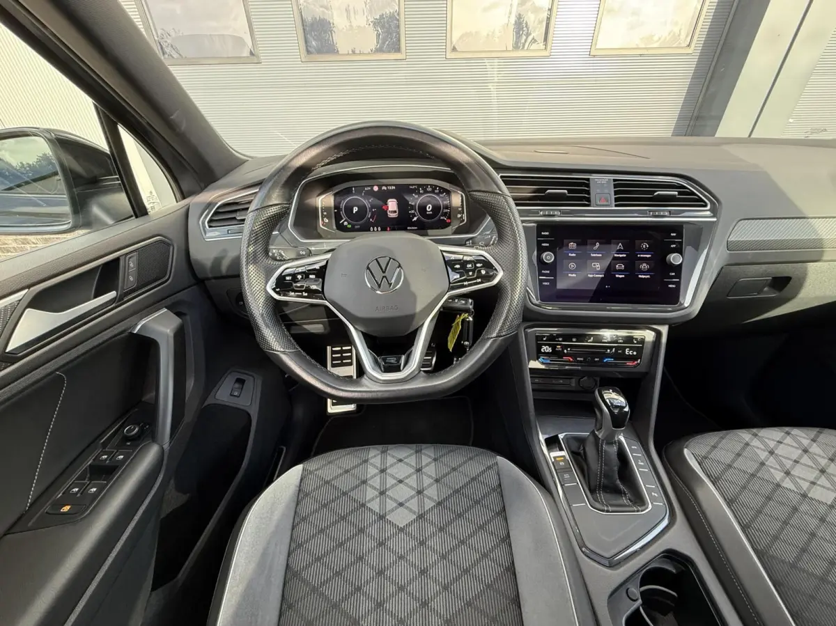 1.4 eHybrid R-Line Business+|Pano|Trekhaak