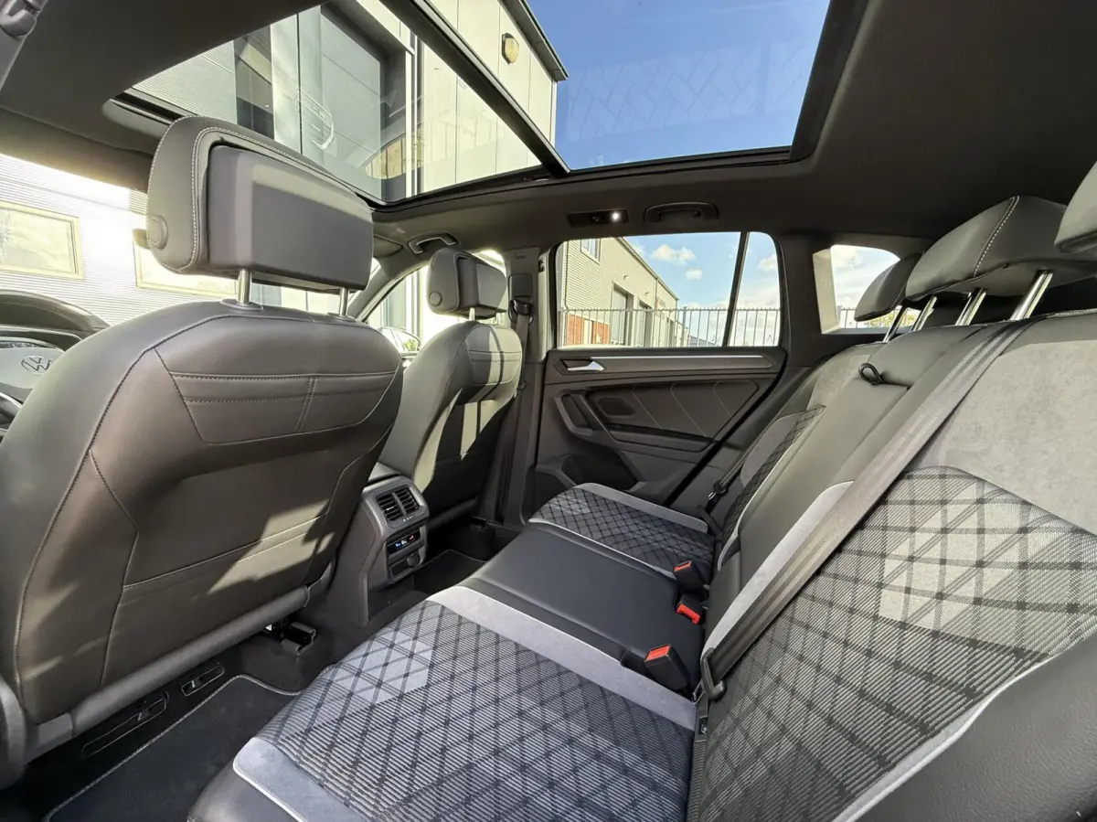 1.4 eHybrid R-Line Business+|Pano|Trekhaak