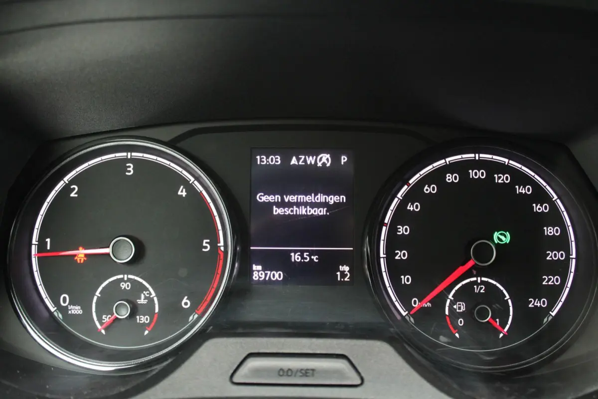 2.0 TDI 150pk DSG L1H1 28 | Trekhaak | Camera | Navigatie | App Connect