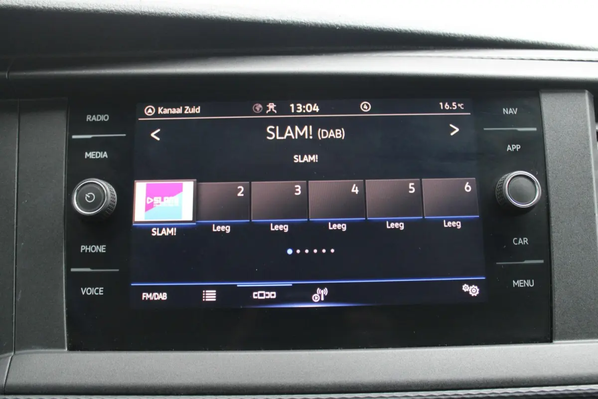 2.0 TDI 150pk DSG L1H1 28 | Trekhaak | Camera | Navigatie | App Connect