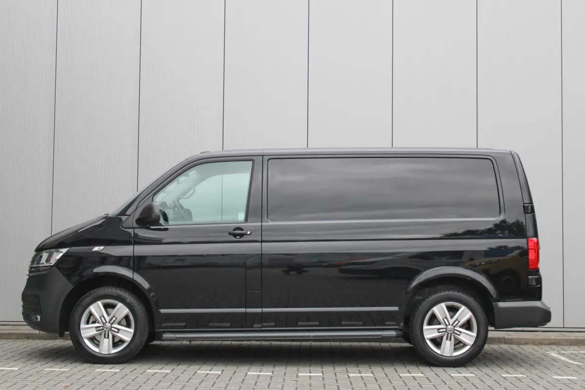 2.0 TDI 150pk DSG L1H1 28 | Trekhaak | Camera | Navigatie | App Connect