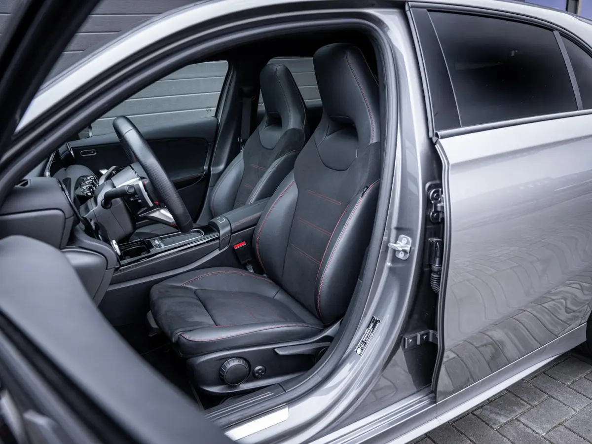 A250 e Business Solution AMG - Pano l ACC l Sfeerverl. l Keyless