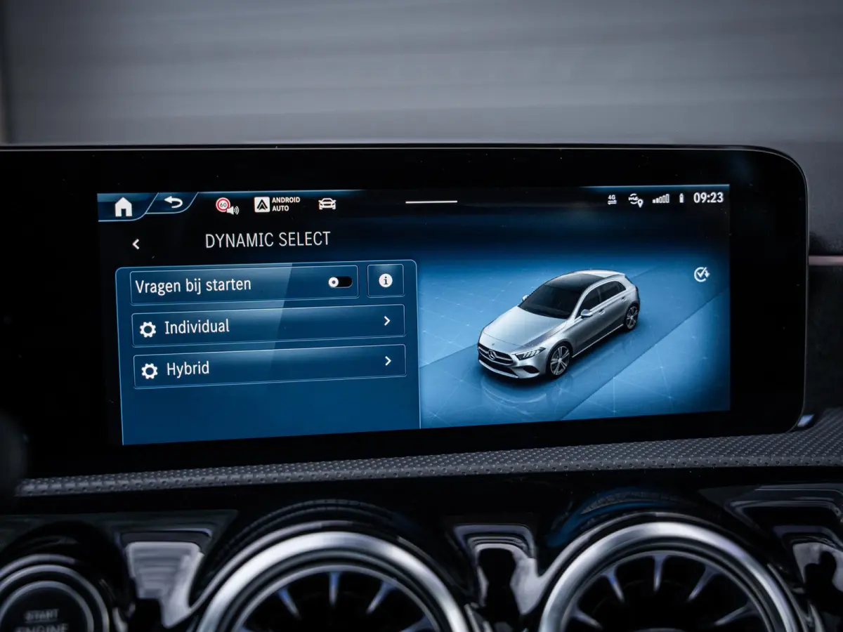 A250 e Business Solution AMG - Pano l ACC l Sfeerverl. l Keyless