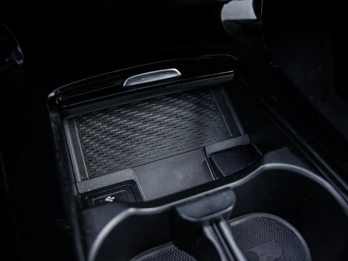 A250 e Business Solution AMG - Pano l ACC l Sfeerverl. l Keyless