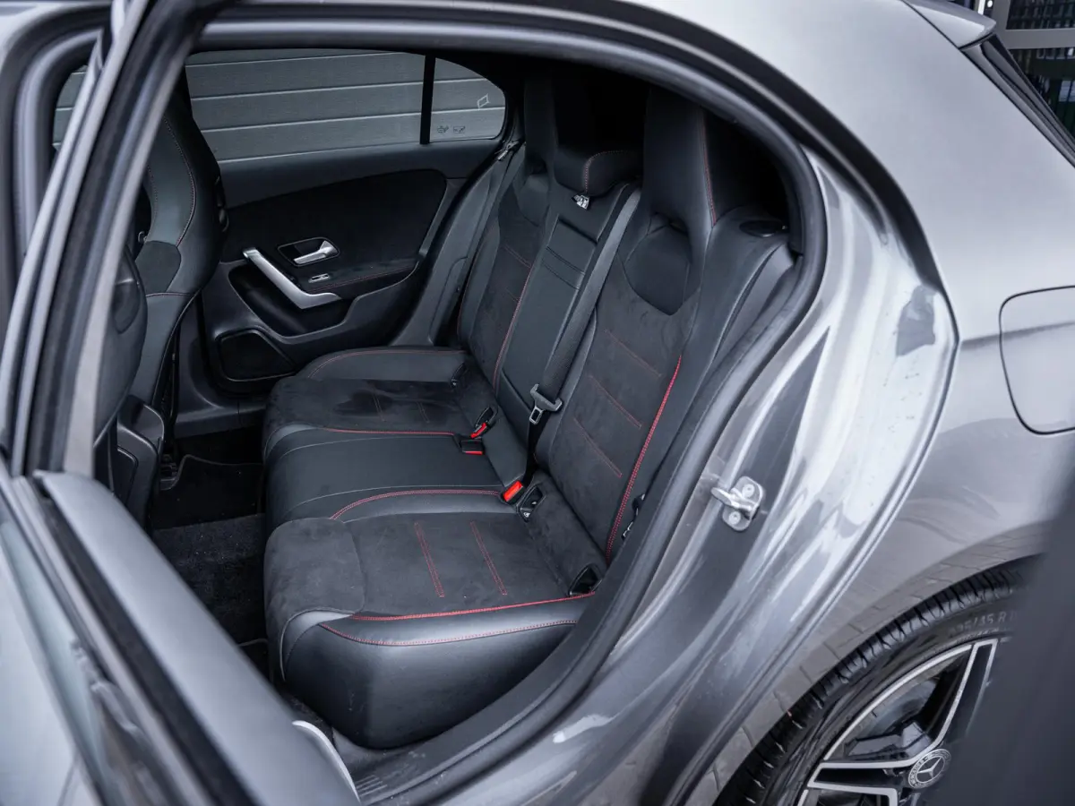 A250 e Business Solution AMG - Pano l ACC l Sfeerverl. l Keyless