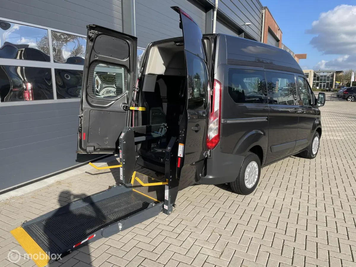 270 2.0 TDCI L1H2 Ambiente rolstoelbus