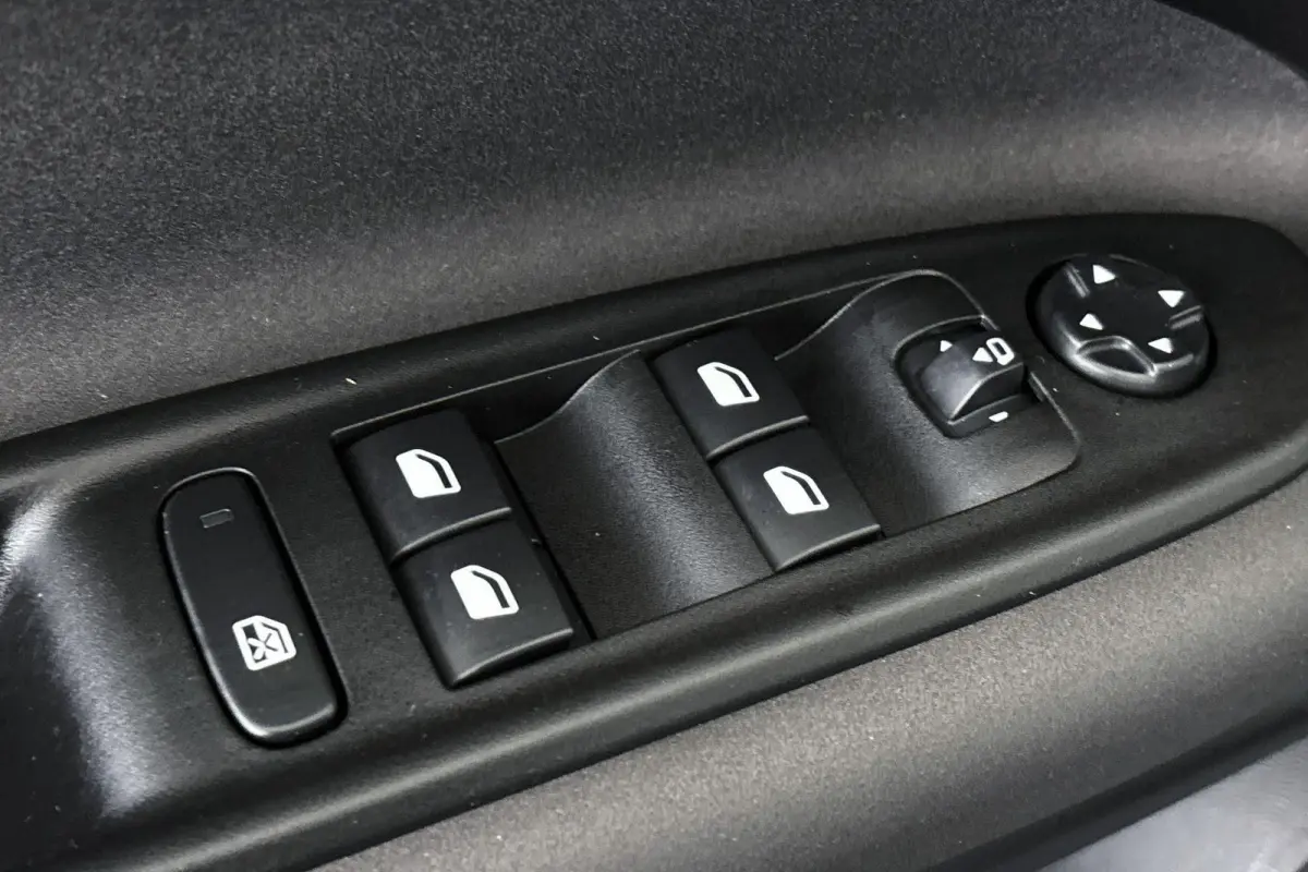 1.2 Turbo Hybrid Ibrida Ti Stoelverwarming Massage Keyless LED