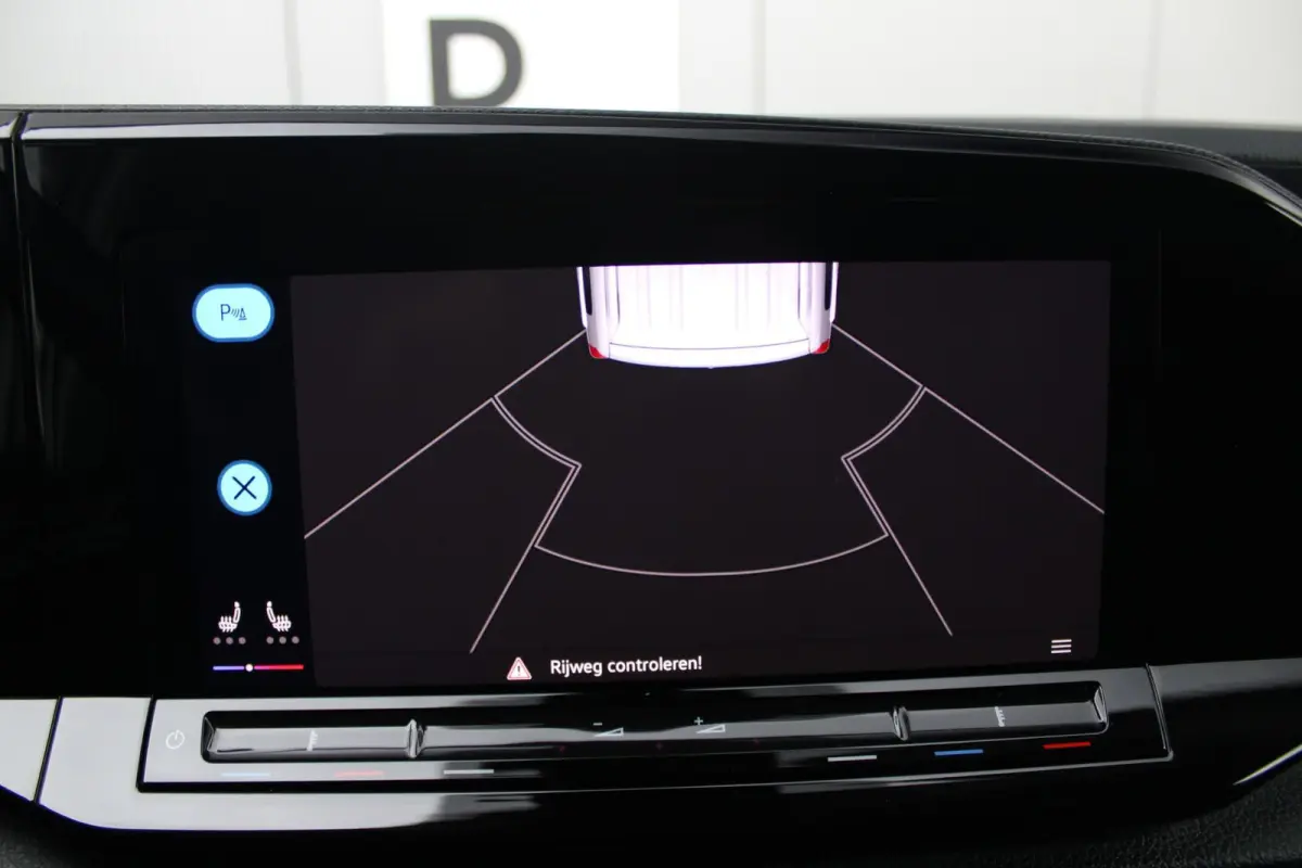 2.0 TDI 122pk DSG Exclusive | Winter Pakket | LED | Navigatie | Trekhaak | App Connect | 2x Schuifdeur