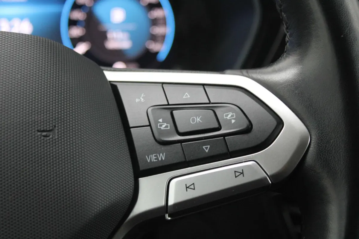 2.0 TDI 122pk DSG Exclusive | Winter Pakket | LED | Navigatie | Trekhaak | App Connect | 2x Schuifdeur