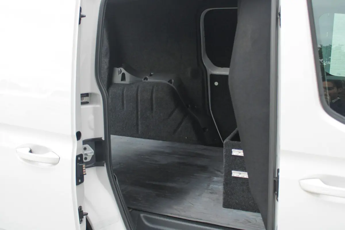 2.0 TDI 122pk DSG Exclusive | Winter Pakket | LED | Navigatie | Trekhaak | App Connect | 2x Schuifdeur