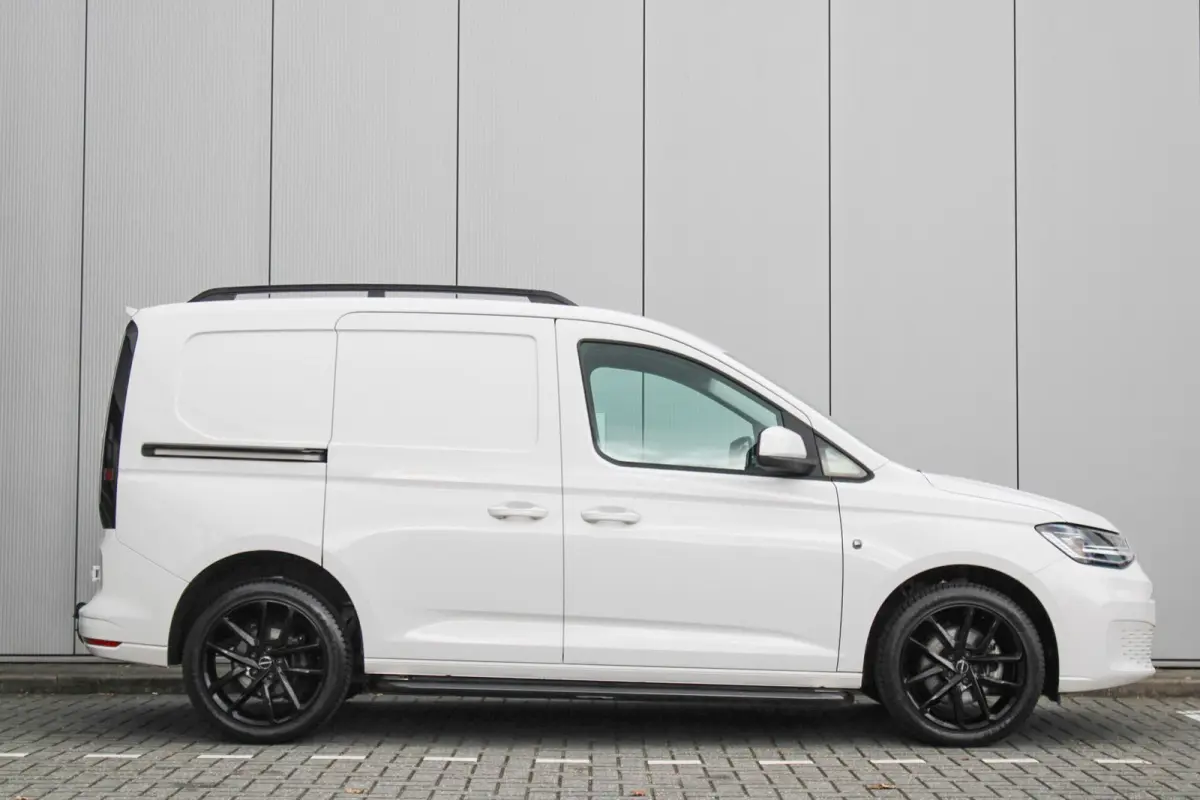 2.0 TDI 122pk DSG Exclusive | Winter Pakket | LED | Navigatie | Trekhaak | App Connect | 2x Schuifdeur